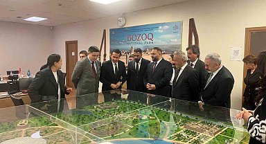 Sorgun Belediye Başkanı Ekinci, Kazakistan'da Bozok Ören Yeri'ni ziyaret etti