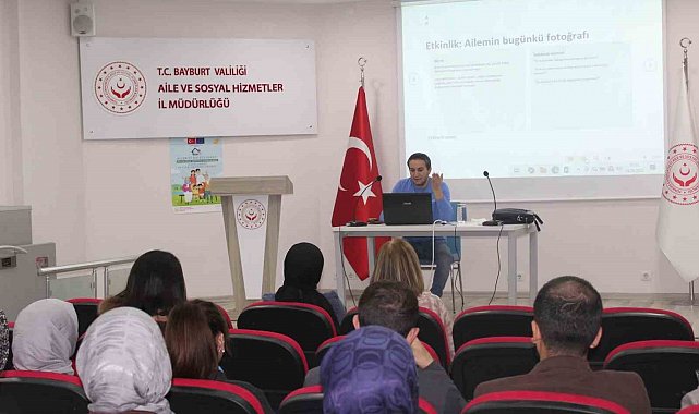 Sosyal hizmet personeline aile çalışmaları konusunda eğitim verildi