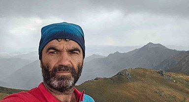 Sporcu Aktürk'ten Akdağ'a solo tırmanış