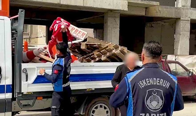 Tabelayı kurtarmak için "Belediye başkanı akrabam" dedi, zabıta geri adım atmadı