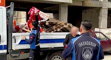Tabelayı kurtarmak için "Belediye başkanı akrabam" dedi, zabıta geri adım atmadı