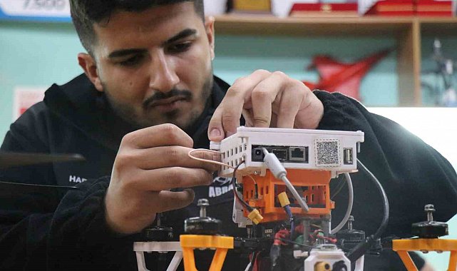Takım her sene değişiyor, başarısı değişmiyor: 10 kategoride final, 2 kategoride derece