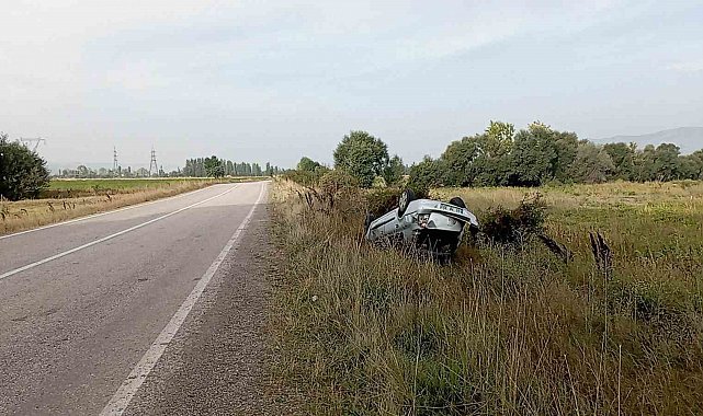 Takla atan otomobilin sürücüsü yaralandı