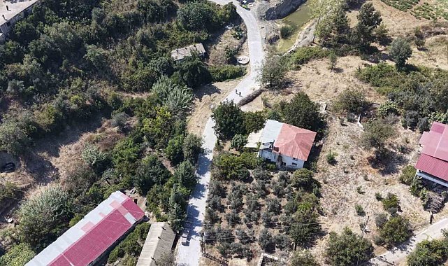 Tarsus'ta 3 bin 200 metrekarelik yol yenilendi