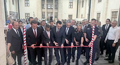 Tarsus'ta hükümlülerin el emeği eserleri sergilendi