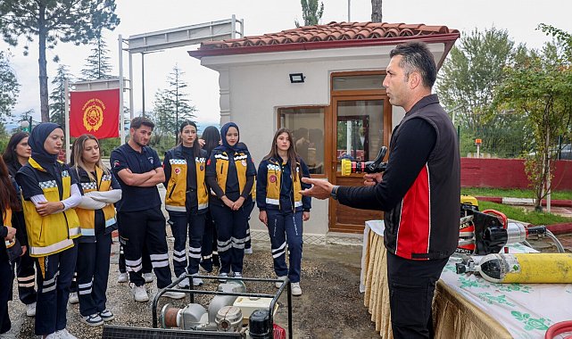 Taşköprü'de İtfaiyeciler Haftası öğrencilerle kutlandı