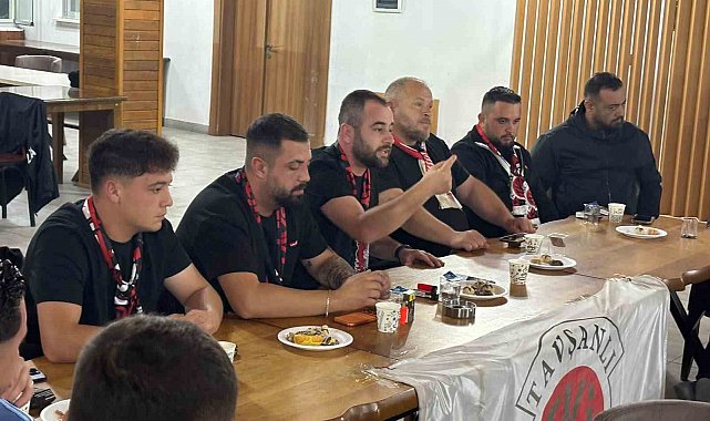 Tavşanlı'da Linyitspor tribünlerinde yeni dönem