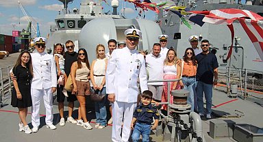TCG Karataş gemisinde personelin ailesi ağırlandı