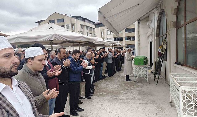 Tırla çarpışan minibüsün sürücüsü son yolculuğuna uğurlandı
