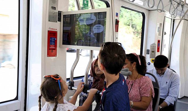 Tramvayda yolculuk kuralları animasyonlarla anlatılıyor
