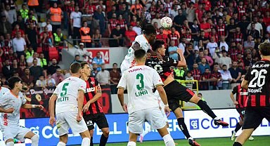 Trendyol Süper Lig: Çorum FK: 1 - Corendon Alanyaspor: 2