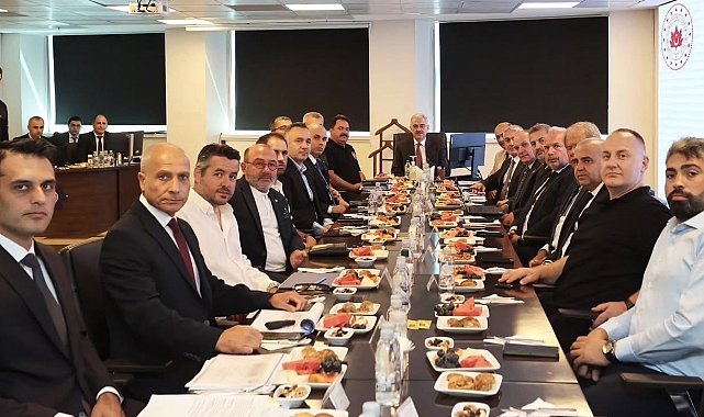 Türkiye-İtalya maçı öncesi Bursa'da güvenlik toplantısı