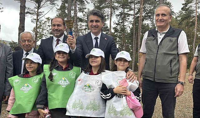 Türkiye'de bir ilk: Bolu'da "Orman Okulu" eğitime açıldı
