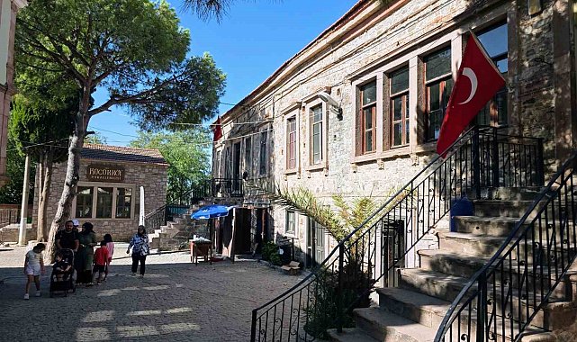 Türkiye'nin tek tescilli sürdürülebilir destinasyonu Erzurum'daki ejder 3200'ün uluslararası denetim süreci, "yeşil destinasyon" hedefiyle ilerleyen Ayvalık ve Küçükköy için örnek oluşturuyor