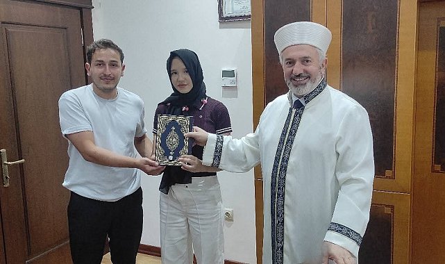 Ukraynalı Anhelina Müslüman oldu, "Ayla" ismini aldı