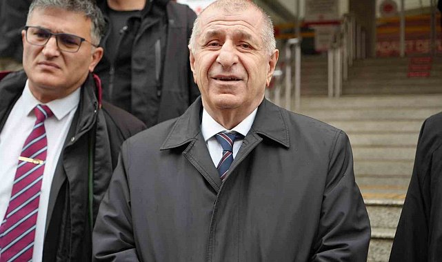 Ümit Özdağ, Kocaeli'de "tehdit" suçlamasıyla hakim karşısına çıktı