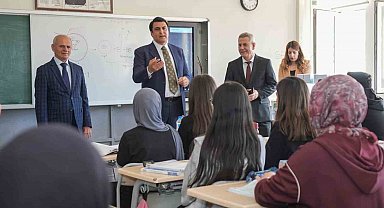 Üniversite yolculuğuna ilk bilet başkan Yılmaz'dan
