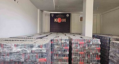 Uşak'ta 16 bin 200 adet tarihi geçmiş enerji içeceği ele geçirildi