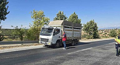 Uşak'ta hayvan hastalıklarına karşı yol kontrolleri sürüyor