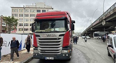 Uşak'ta tırın çarptığı 74 yaşındaki yaya hastanede hayatını kaybetti