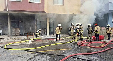 Üsküdar'da iş yerinde yangın paniği