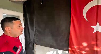 Uyuşturucuyu Türk bayrağıyla kamufle etmeye çalıştılar, jandarmanın gözünden kaçmadı
