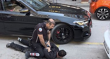 Üzerinde havalı tabanca ele geçirilen ve kaçan şüpheli yakalandı