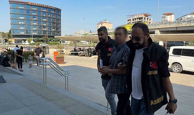 Üzerine çöp poşeti geçirip otomobil kundaklayan şüpheli tutuklandı