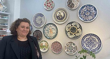 Üzümden ilham aldı, çini atölyesi açtı