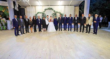 Vali Akbıyık, şehit ailesinin mutlu gününde nikâh şahidi oldu