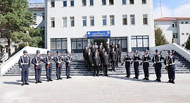 Vali Aydoğdu'dan İl Jandarma Komutanı Altundarak'a iade-i ziyaret