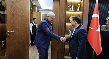 Vali Çiçek, GÖKTİM KartalAir Takımı Dünya Şampiyonlarını kabul etti