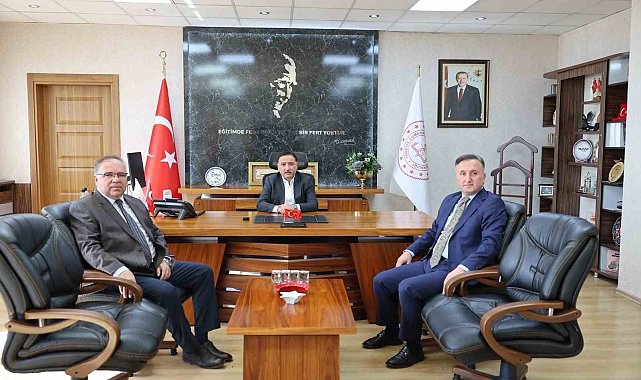 Vali Çiçek'ten İl Milli Eğitim Müdürlüğü'ne çalışma ziyareti