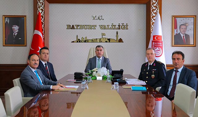 Vali Eldivan VKS üzerinden 'Yurt Güvenliği' toplantısına katıldı