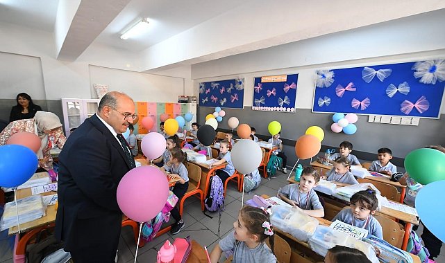 Vali İsmail Ustaoğlu, Balıkesir'de ilk ders zilini çaldı