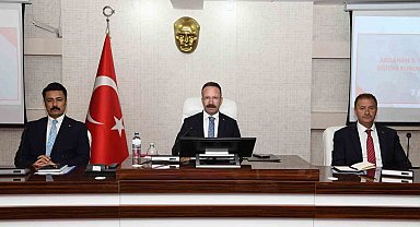 Vali Yamlı Başkanlığında, Eğitim kurumu müdürleri toplantısı düzenlendi