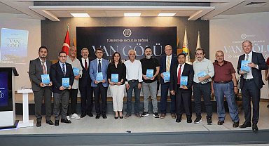 Van TSO tarafından Van Gölü'nün kimliği çıkarıldı