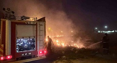 Van'da örtü üstü yangını