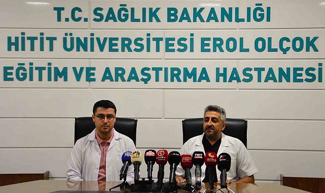 Vatandaşın boğazından çıkan canlı sülük doktorları bile şaşırttı: "İlk defa gördüm"