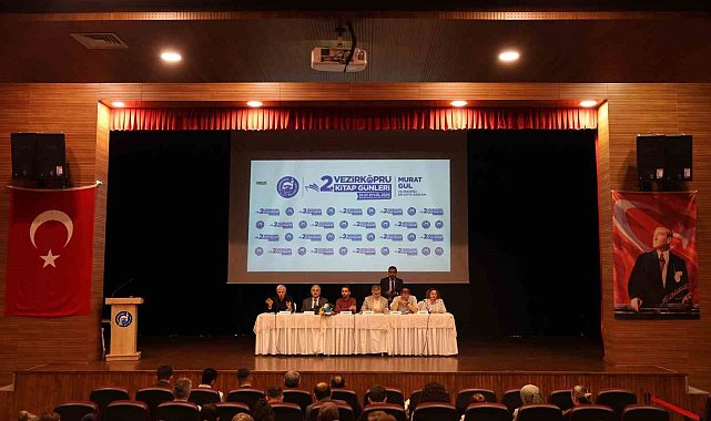 Vezirköprü Kitap Günleri'nde eğitim ve edebiyat buluşması