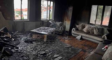 Yangında eşyaları kül olan aileye Sevgi Eli sahip çıktı