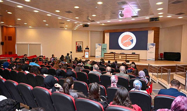 Yapay zeka ve eğitimin geleceği Kastamonu'da masaya yatırılıyor
