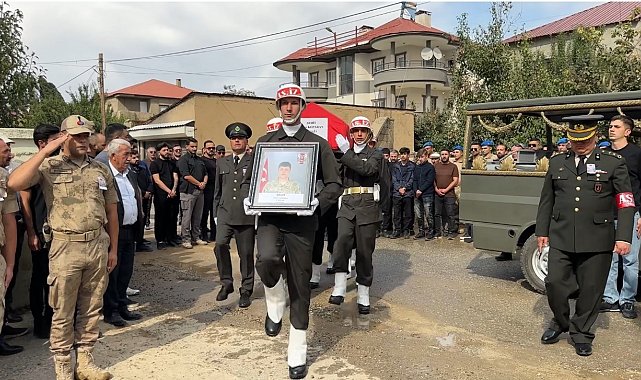 Yüksekova'nın şehidi gözyaşları arasında toprağa verildi