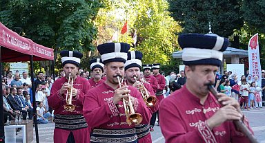 Yunanlılar tarafından 3 kez yakılan 'Yanık Şehir' Bilecik kurtuluşu kutlandı