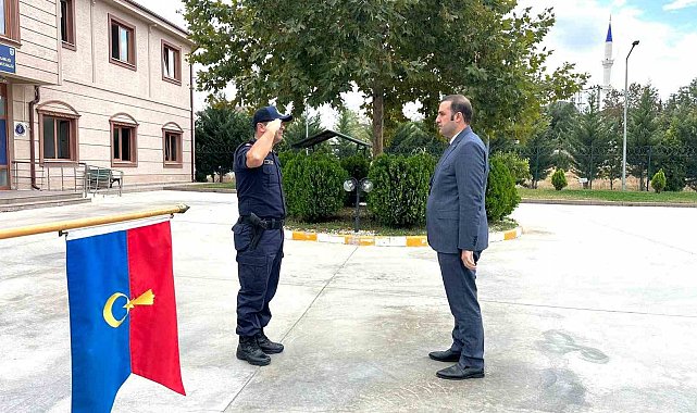 Yüzbaşı rütbesine yükselen Osmaneli İlçe Jandarma Komutanı Soy'a başarı dileği