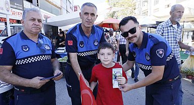 Zabıtadan çocuklara güvenli okul yolu uyarısı