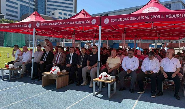 Zonguldak'ta GSB Gençlik Yaz Kulübü Kapanış Şenliği düzenlendi