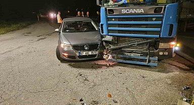 Zonguldak'ta tır ile otomobil çarpıştı