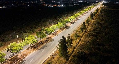 18 kilometrelik yola 472 yeni aydınlatma direği