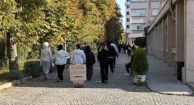 2 milyon 985 bin 438 adayın başvurduğu KPSS Ortaöğretim maratonu başladı